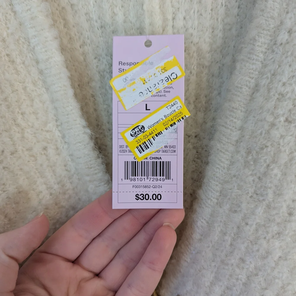 Wild Fable Cozy Cream Women's Sweater With Gold Colored Accent In Front L - Picture 3 of 7